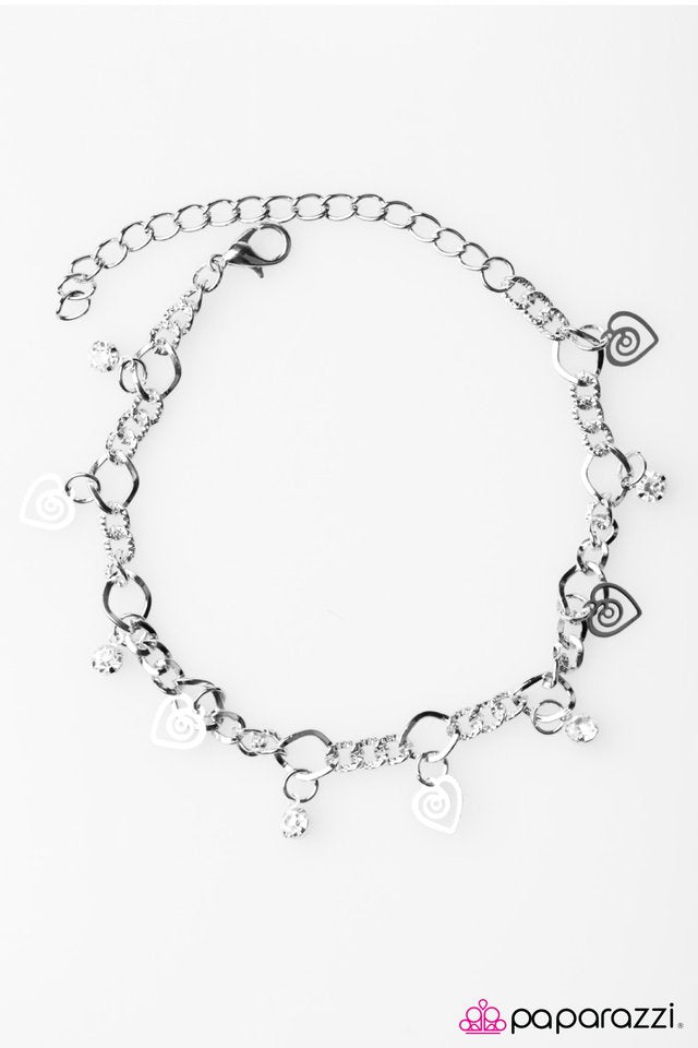 Paparazzi ♥ Let Your Heart Sing - White ♥ Bracelet