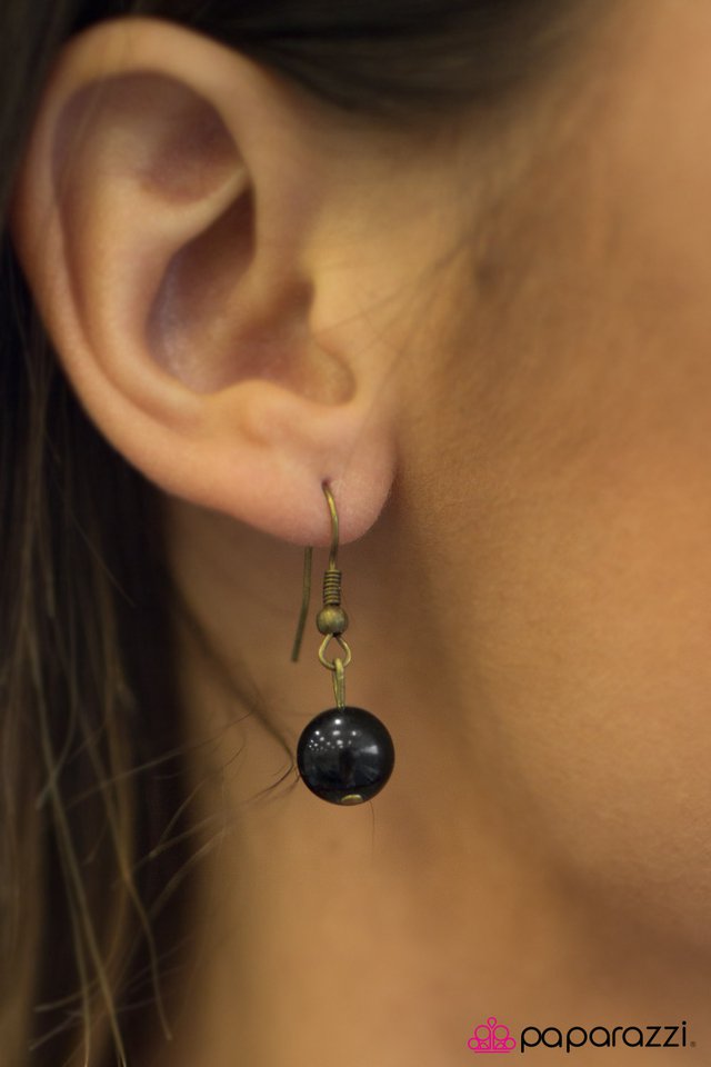 Paparazzi ♥ All In Good Cheer - Brass ♥ Necklace