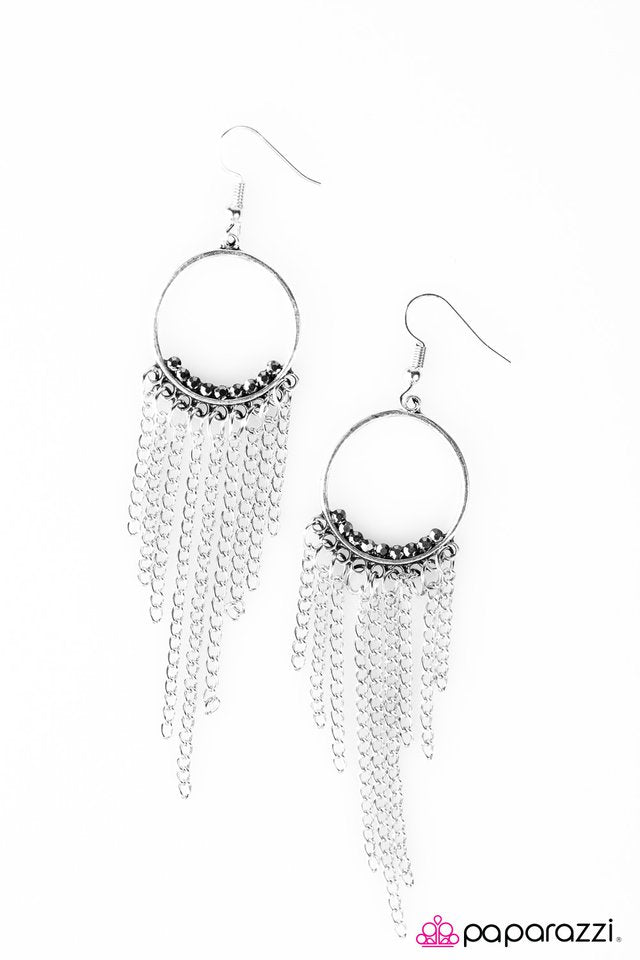 Paparazzi ♥ My Claim To Fame - Silver ♥ Earrings