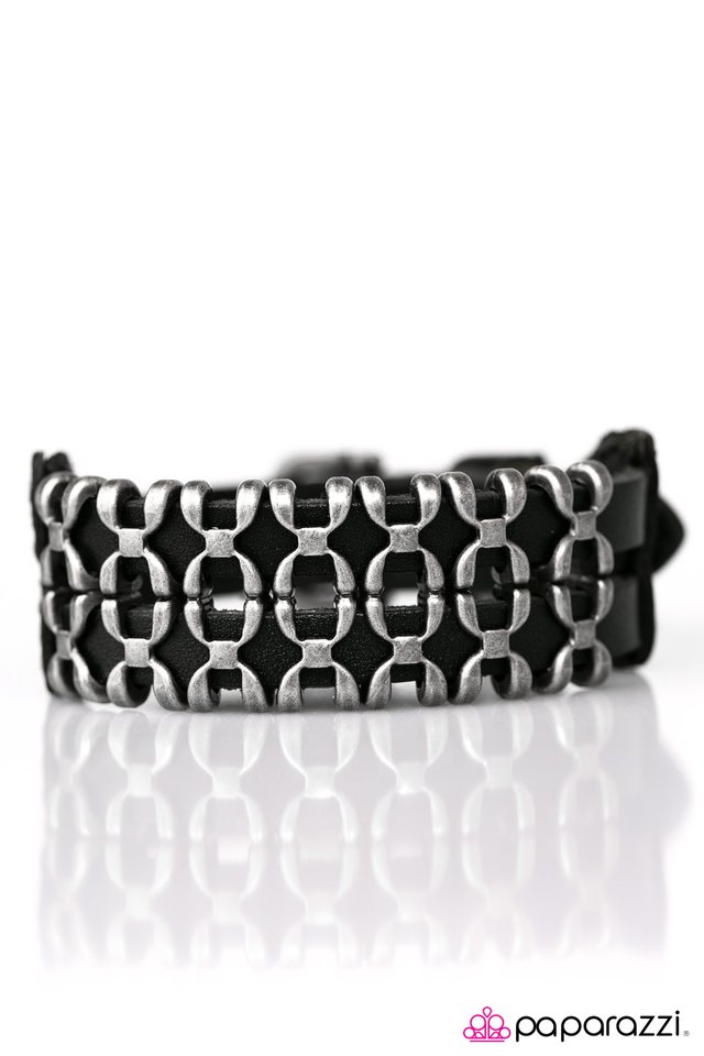 Paparazzi ♥ Wild Buck - Black ♥ Bracelet