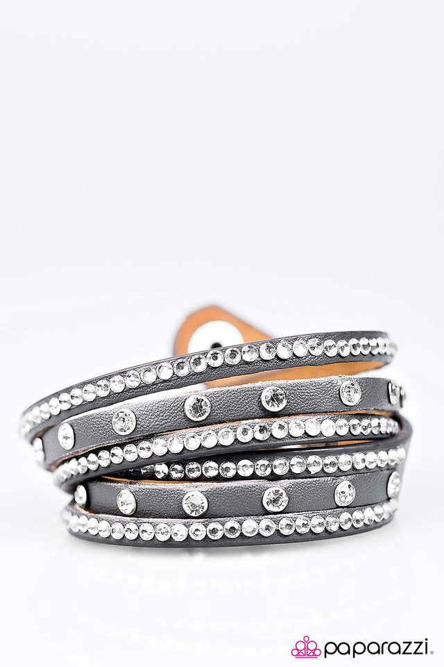 Paparazzi ♥ Glitter Band - Silver ♥ Bracelet