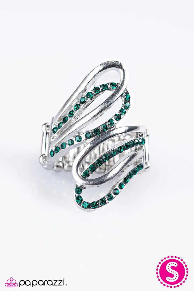 Paparazzi ♥ Wingspan - Green ♥ Ring