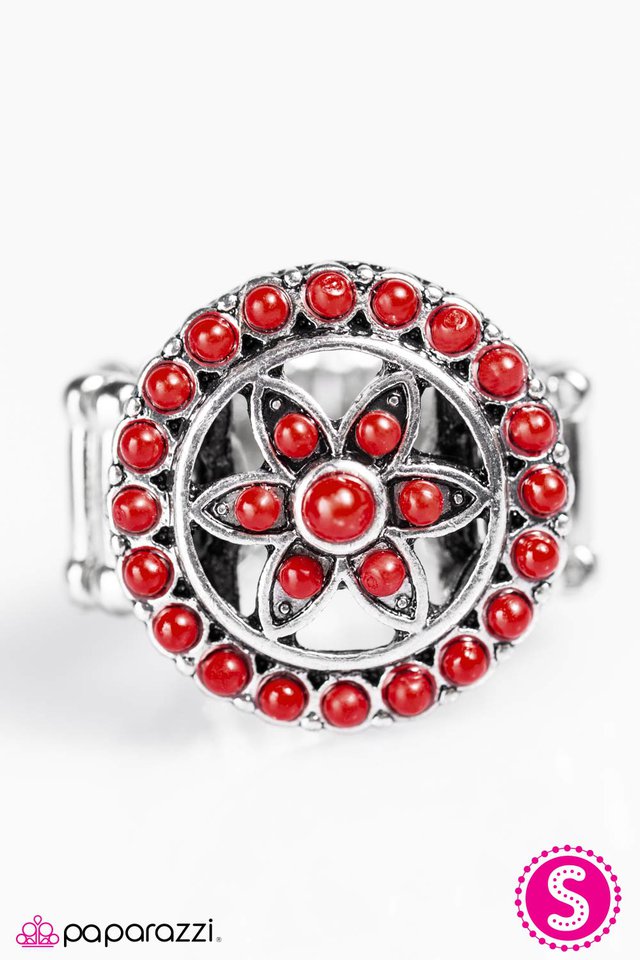Paparazzi ♥ You Drive Me DAISY! - Red Ring ♥ Ring