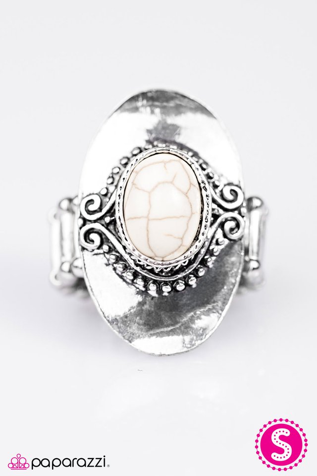 Paparazzi ♥ Third Rock From The Sun - White ♥ Ring