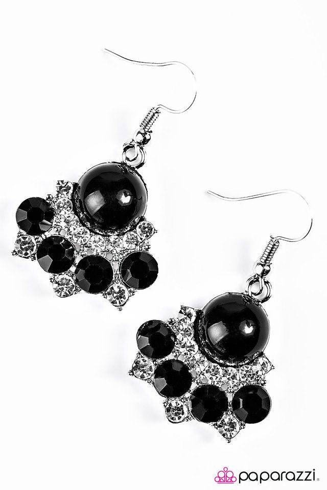 Paparazzi ♥ TARTE It Up - Black ♥ Earrings