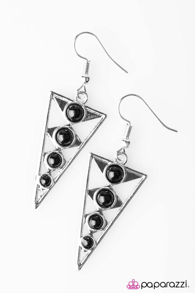 Paparazzi ♥ Slice of Life - Black ♥ Earrings