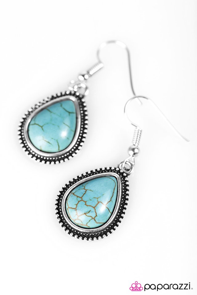 Paparazzi ♥ The Last Drop - Blue ♥ Earrings