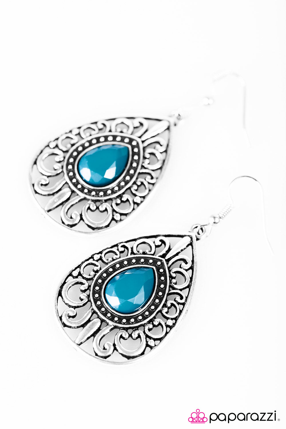Paparazzi ♥ Swept Up In It All - Blue ♥ Earrings