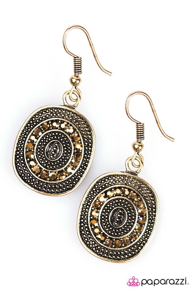 Paparazzi ♥ Glittery Beacons - Brass ♥ Earrings