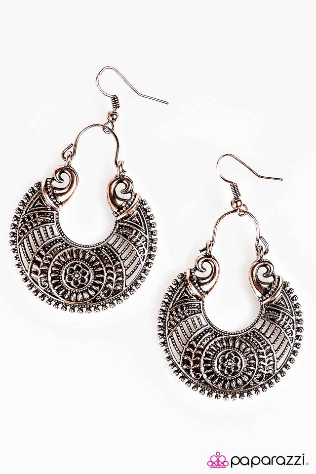 Paparazzi ♥ Moon Flower - Copper ♥ Earrings