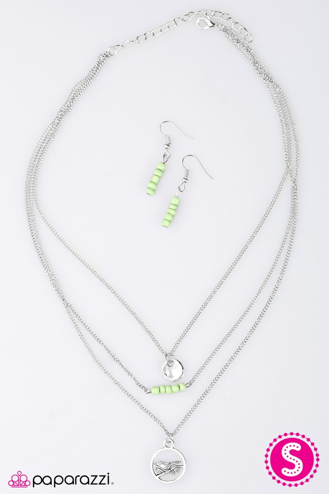 Paparazzi ♥ Rockin Robin - Green ♥ Necklace