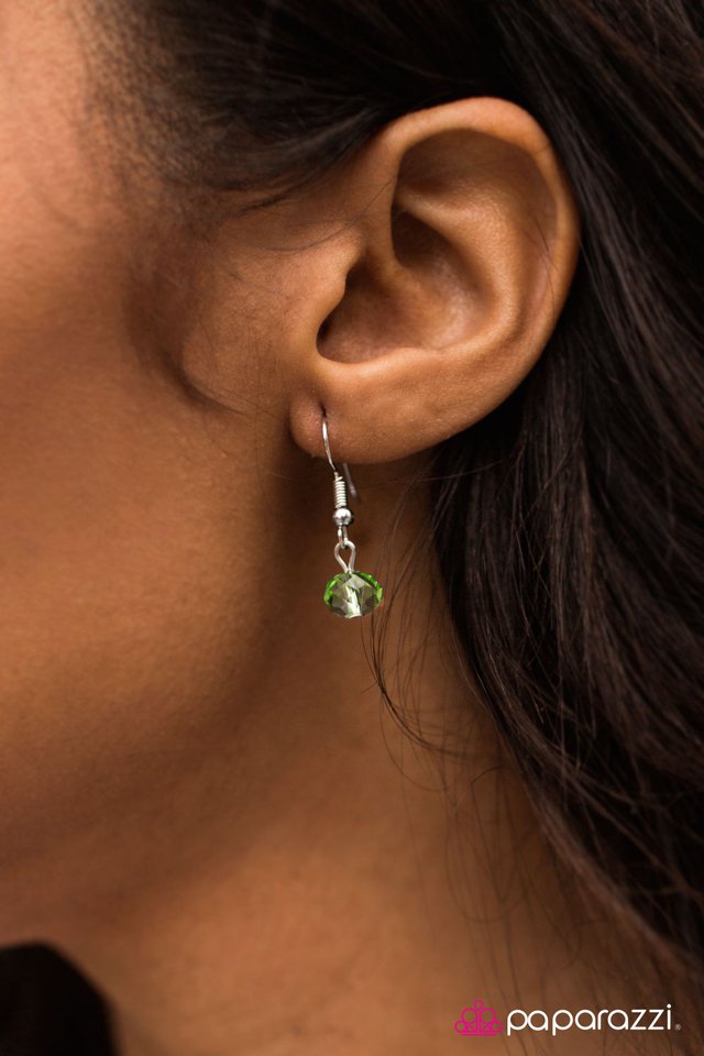 Paparazzi ♥ The Night Life - Green ♥ Necklace