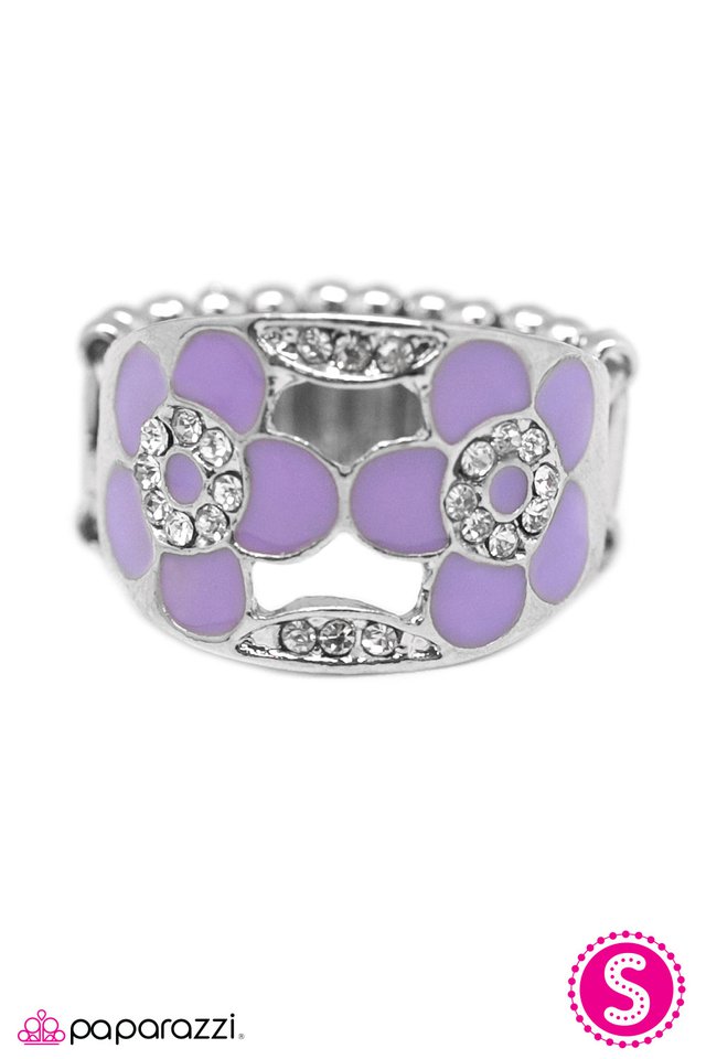 Paparazzi ♥ Feels Like Spring - Purple ♥ Ring