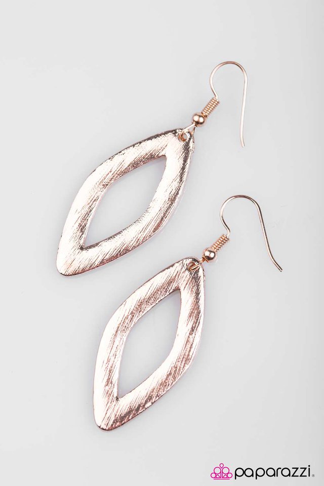 Paparazzi ♥ SHEEN Girls - Rose Gold ♥ Earrings