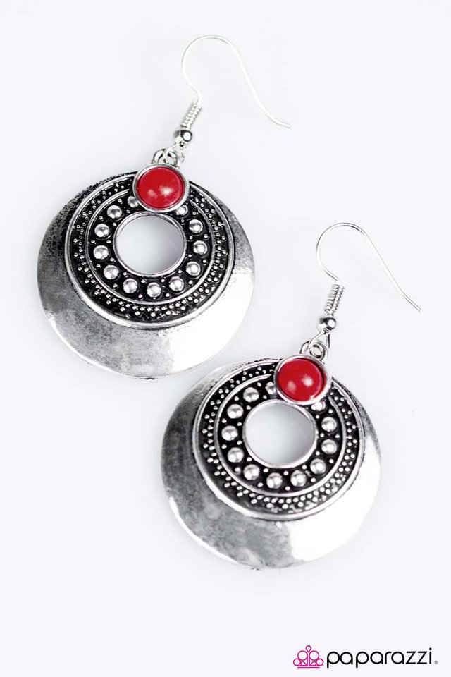 Paparazzi ♥ The Scenic Trail - Red ♥ Earrings