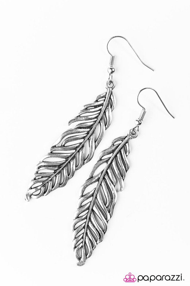 Paparazzi ♥ Prepare For Take Off - Silver ♥ Earrings