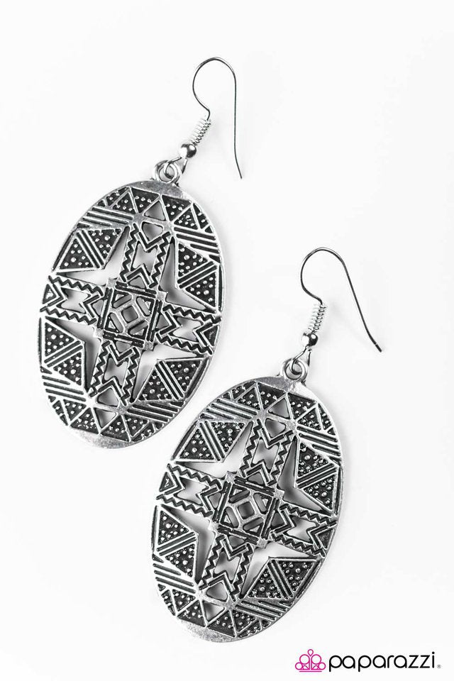 Paparazzi ♥ Head Over Boots - Silver ♥ Earrings