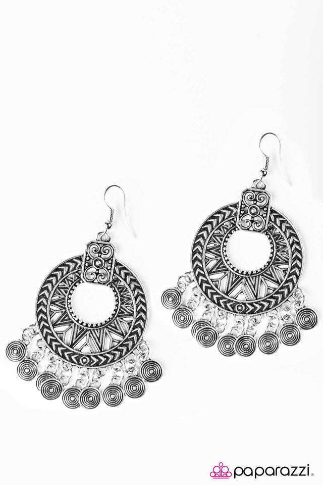 Paparazzi ♥ My CHIME To Shine - Silver ♥ Earrings
