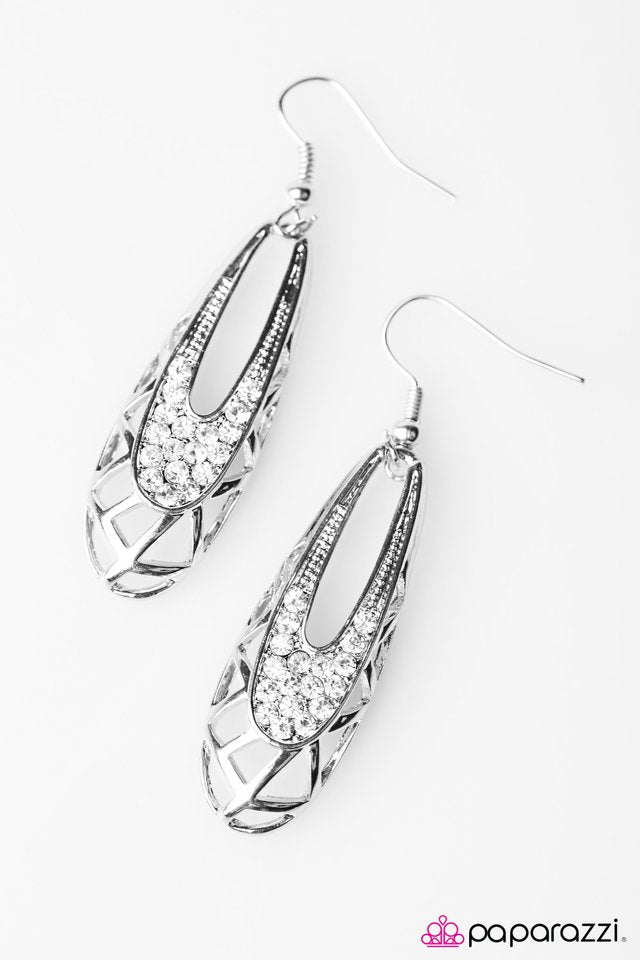 Paparazzi ♥ So DIVA-ous! - White ♥ Earrings