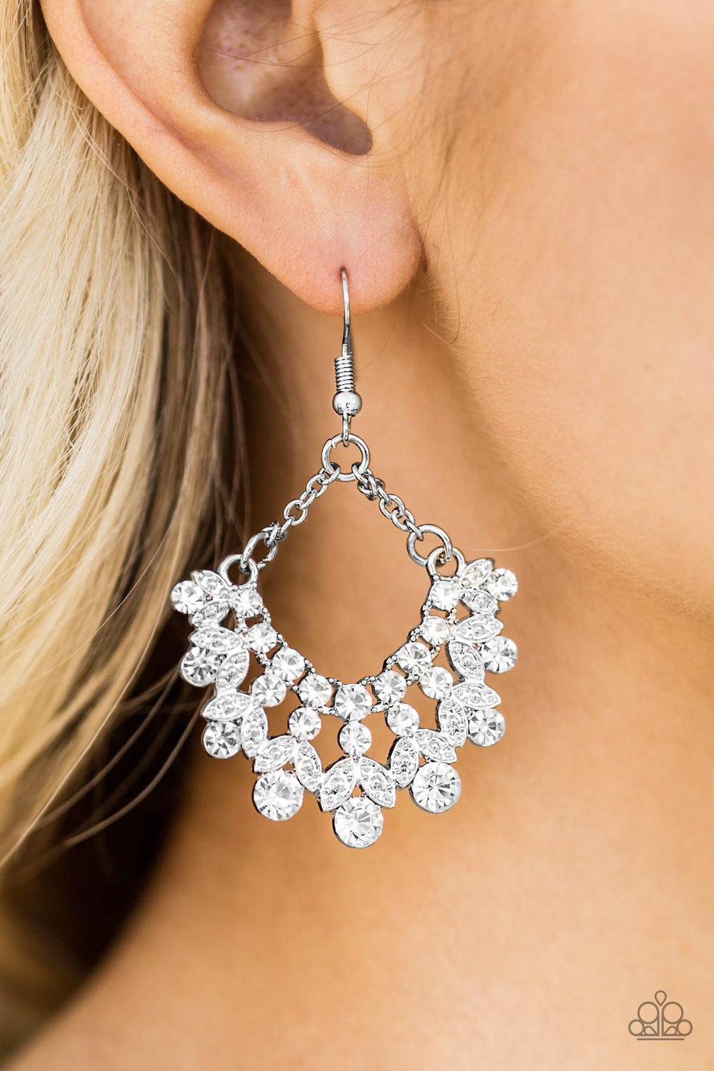 Paparazzi ♥ Hey, Glitter Glitter - White ♥ Earrings