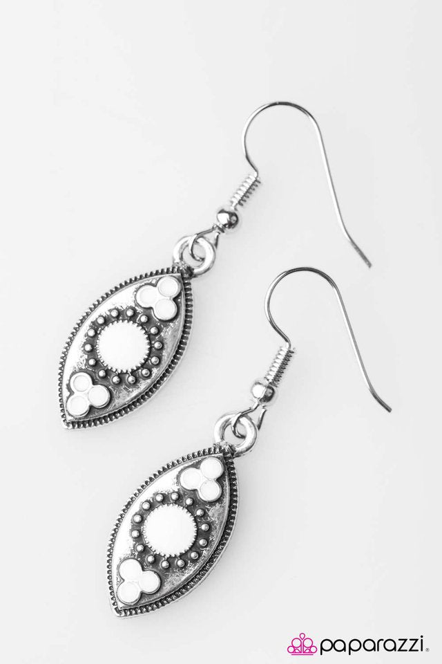 Paparazzi ♥ Petite and Sweet - White ♥ Earrings