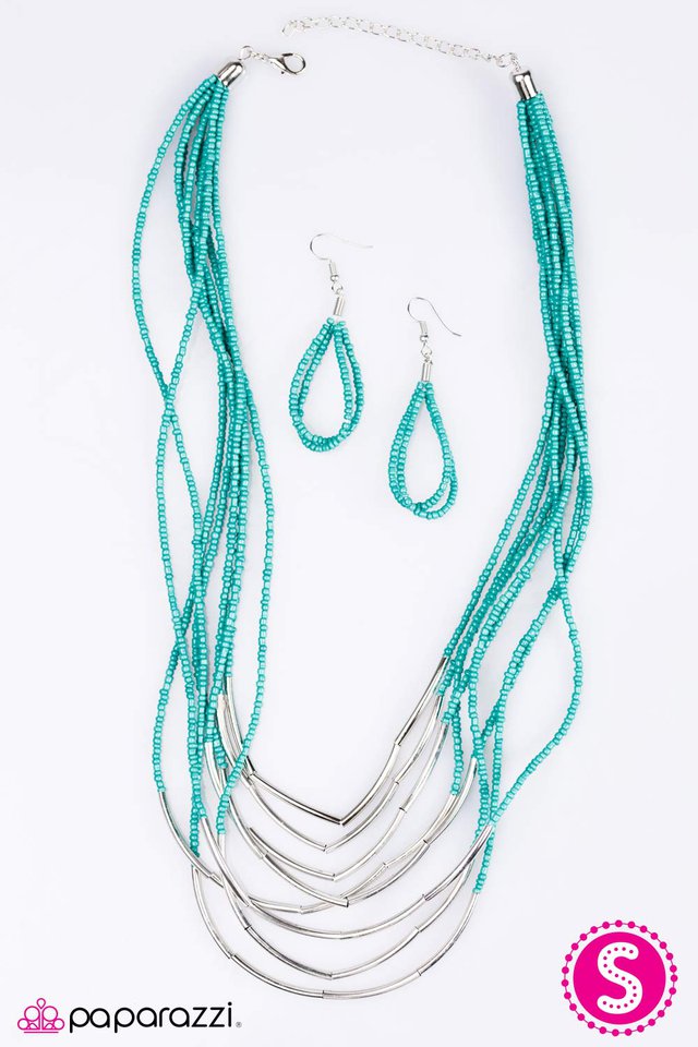 Paparazzi ♥ Living The GLEAM - Blue ♥ Necklace