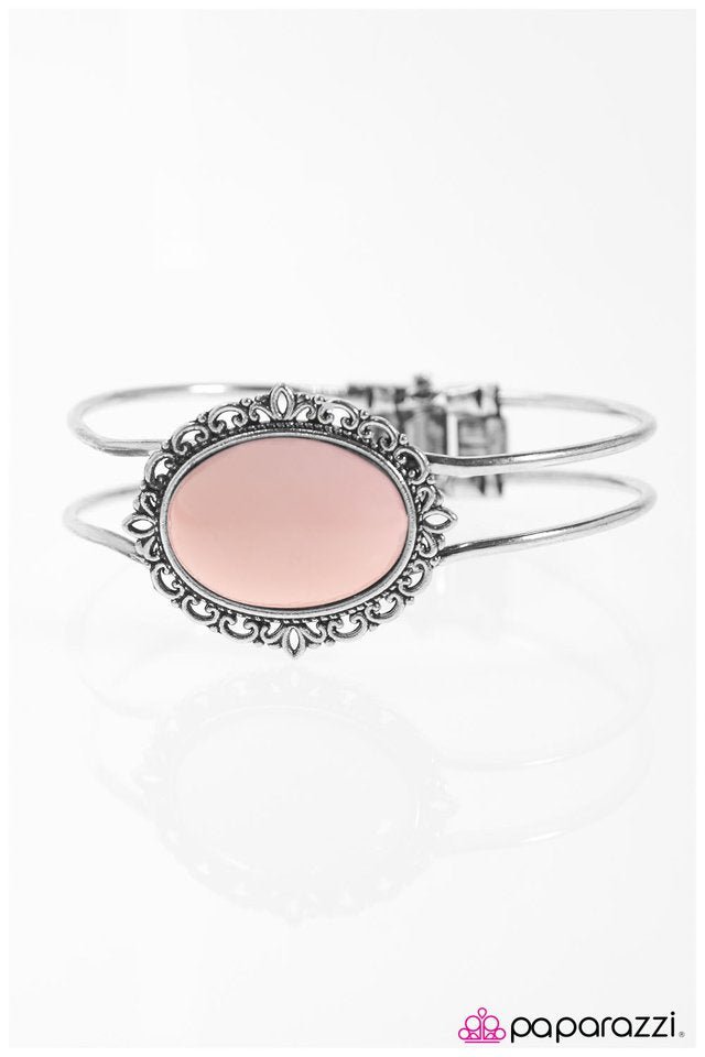 Paparazzi ♥ Majestic View - Pink ♥ Bracelet