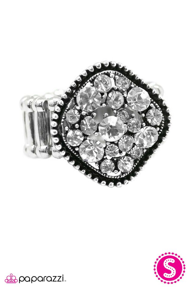 Paparazzi ♥ Im So Jealous! - White ♥ Ring