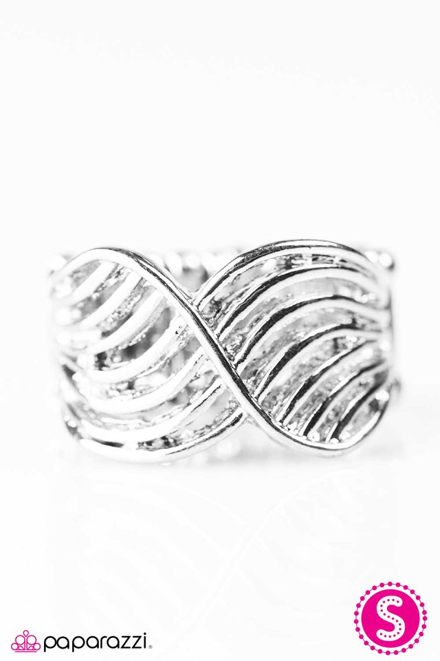 Paparazzi ♥ Illumination - Silver ♥ Ring