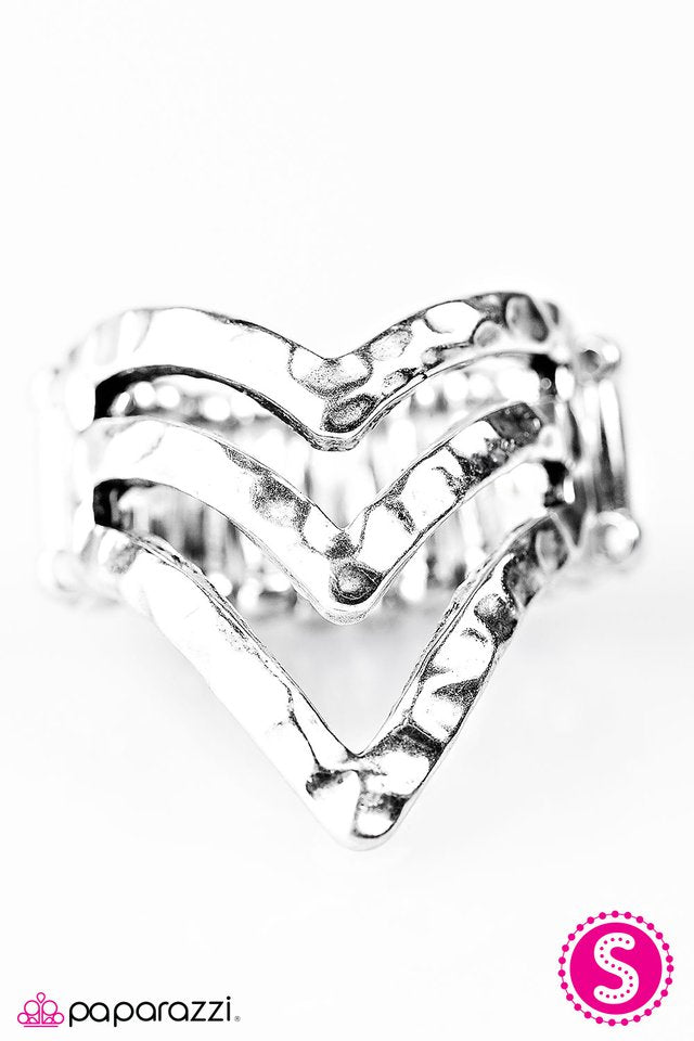 Paparazzi ♥ Three Point Lineup - Silver ♥ Ring