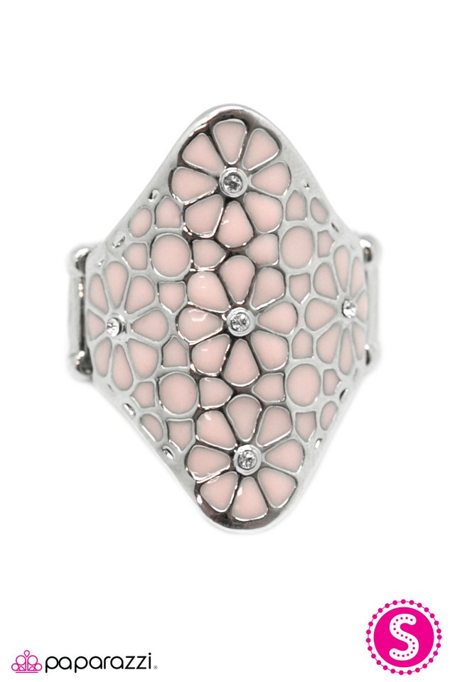 Paparazzi ♥ A Spring Spree - Pink ♥ Ring
