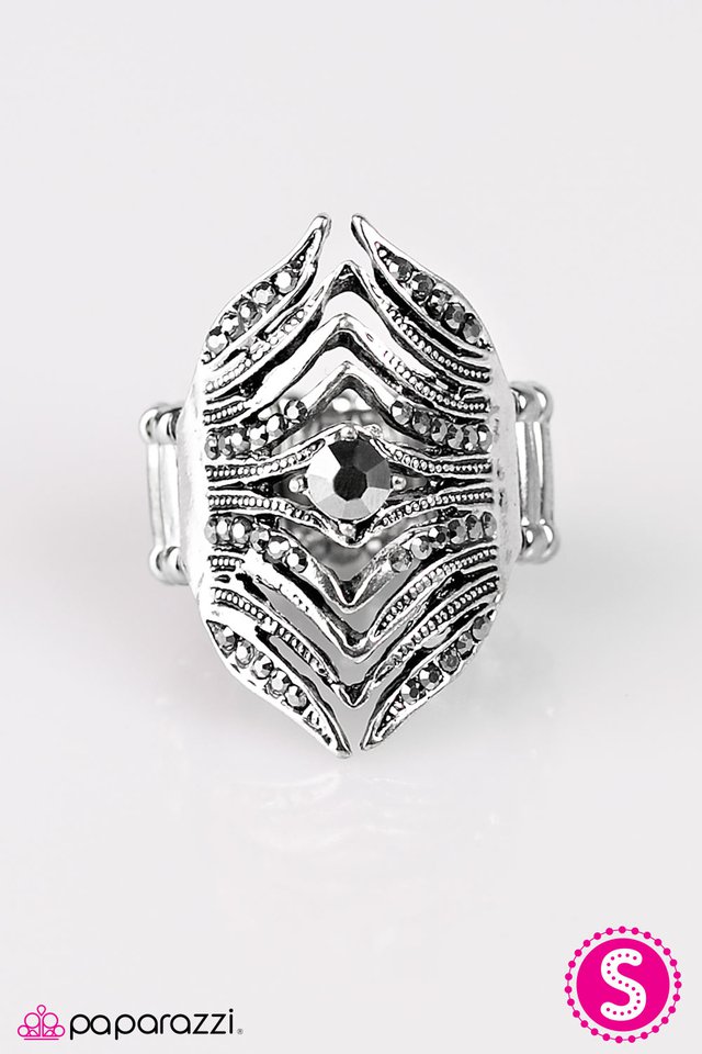 Paparazzi ♥ En Garde - Silver ♥ Ring