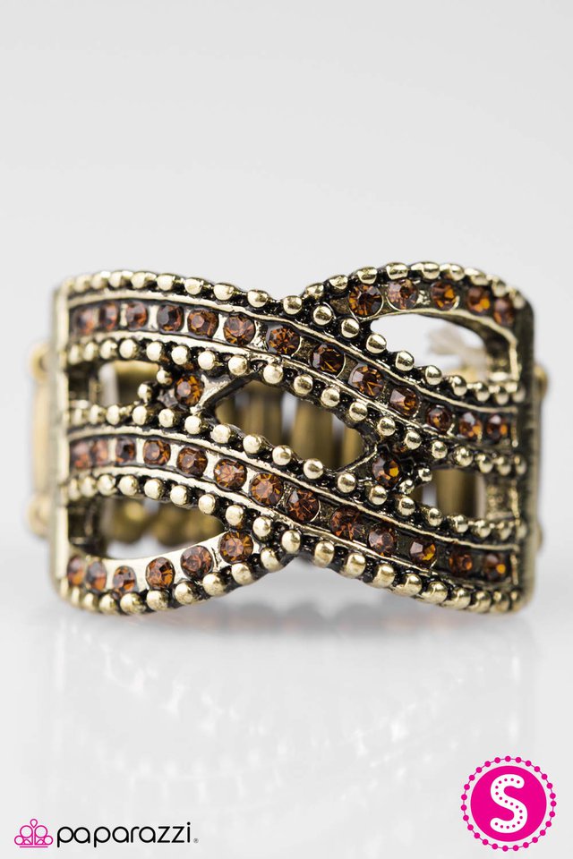 Paparazzi ♥ Cover Your Tracks - Brass ♥ Ring