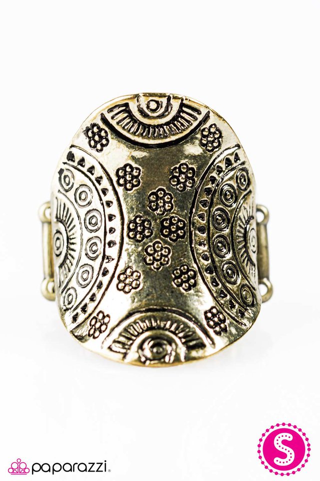 Paparazzi ♥ Sun View - Brass ♥ Ring