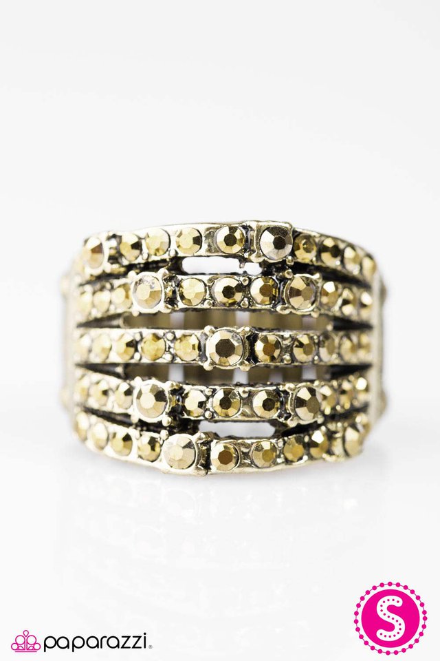 Paparazzi ♥ Sparkle Like You Mean It! - Brass ♥ Ring