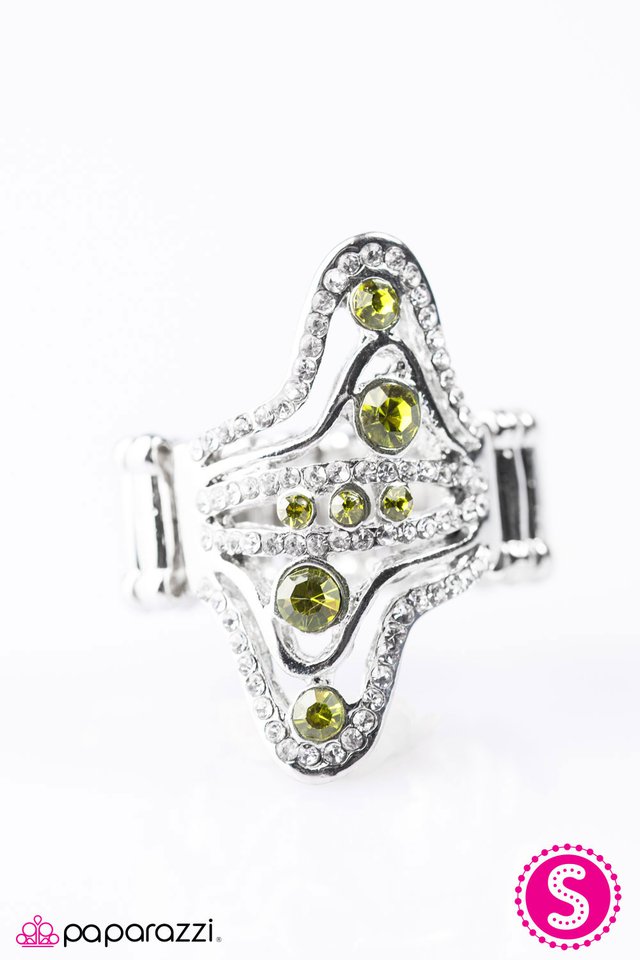 Paparazzi ♥ At All Costs - Green ♥ Ring