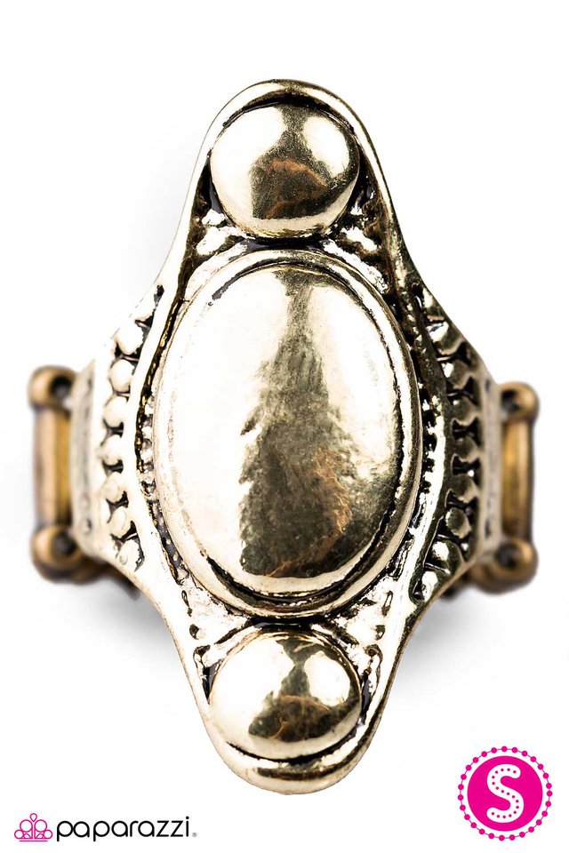 Paparazzi ♥ Radiant Relic - Brass ♥ Ring