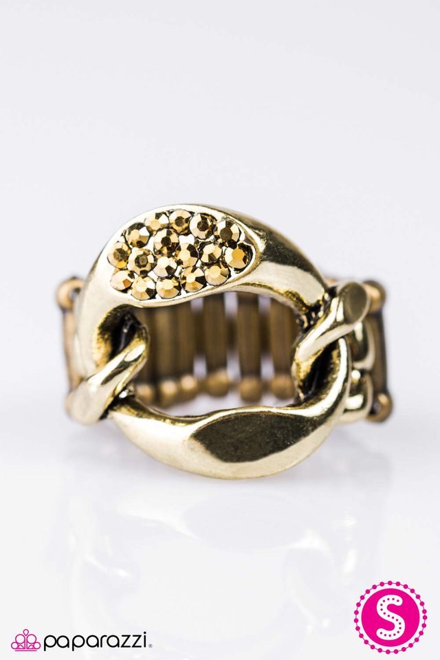 Paparazzi ♥ One-Two Punch - Brass ♥ Ring