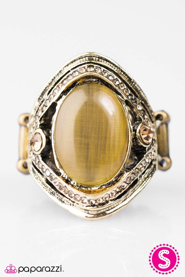 Paparazzi ♥ Everyday Is A Fairy Tale - Brass ♥ Ring