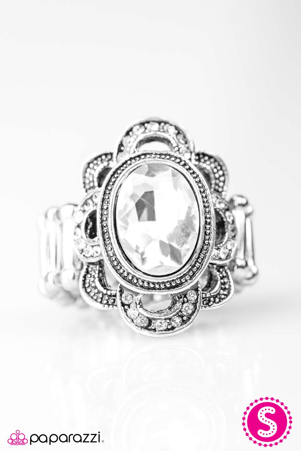 Paparazzi ♥ Works Like Magic - White ♥ Ring