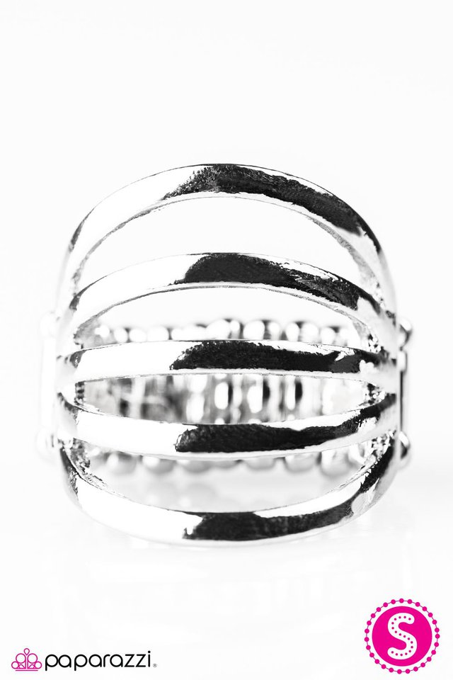 Paparazzi ♥ Bend In The Wind - Silver ♥ Ring