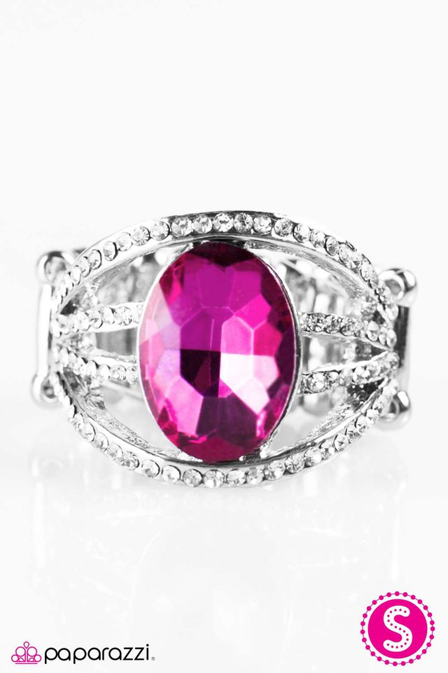 Paparazzi ♥ Crown Me - Pink ♥ Ring