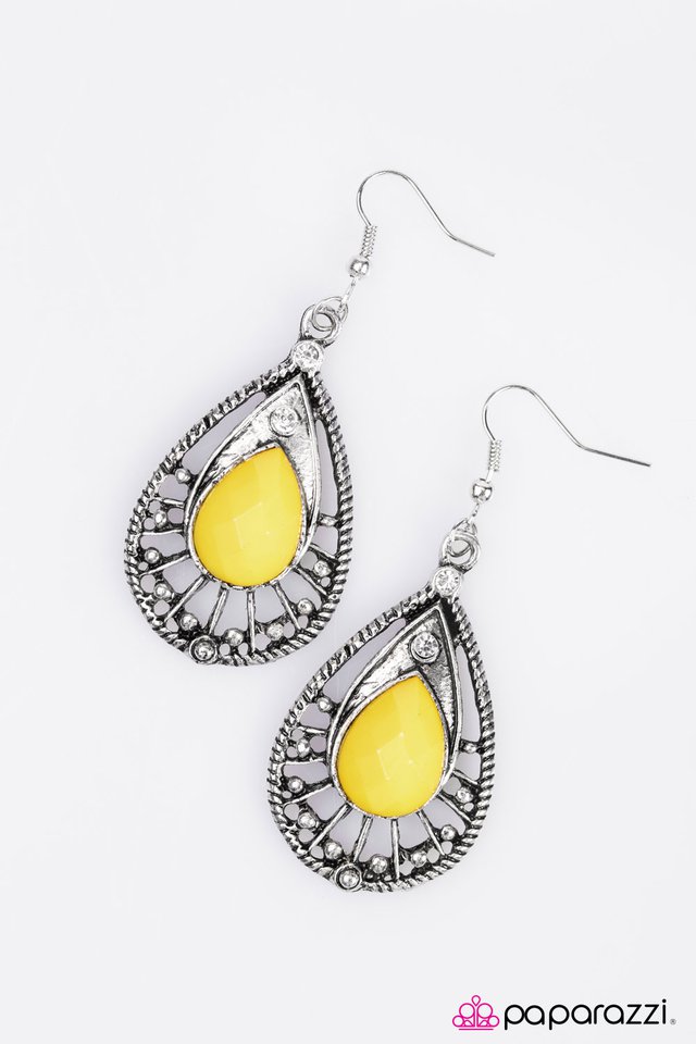Paparazzi ♥ Colorcopia - Yellow ♥ Earrings