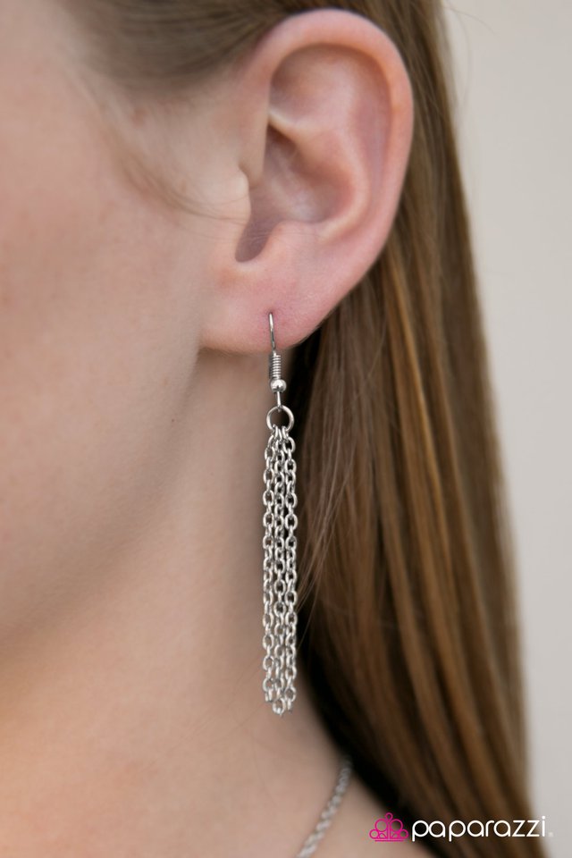 Paparazzi ♥ Champions League - Silver ♥ Necklace