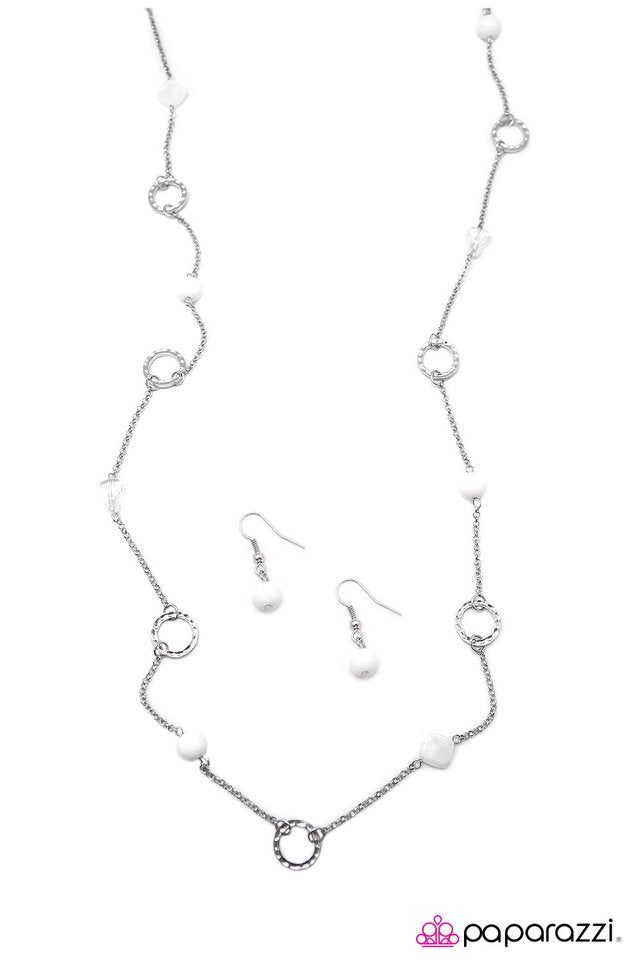 Paparazzi ♥ Get Your Glow On - White ♥ Necklace