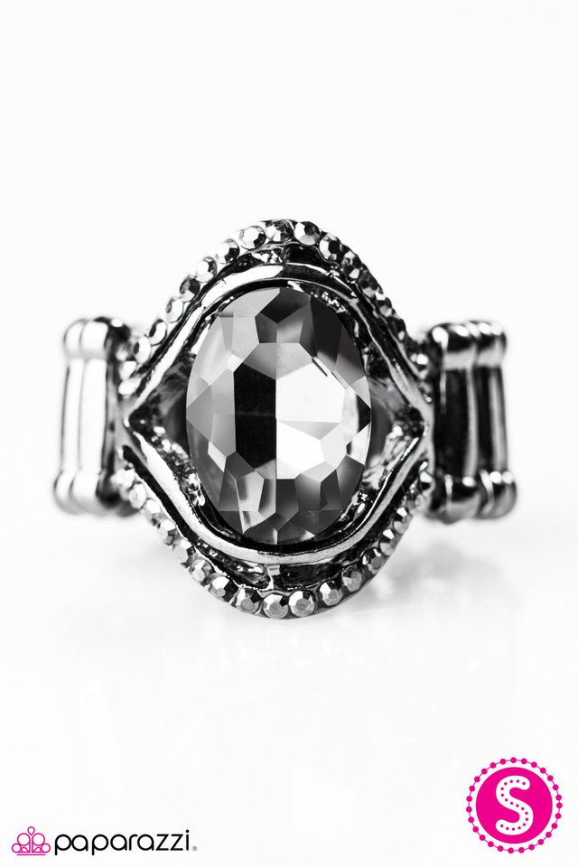 Paparazzi ♥ Big City Dreams - Black ♥ Ring