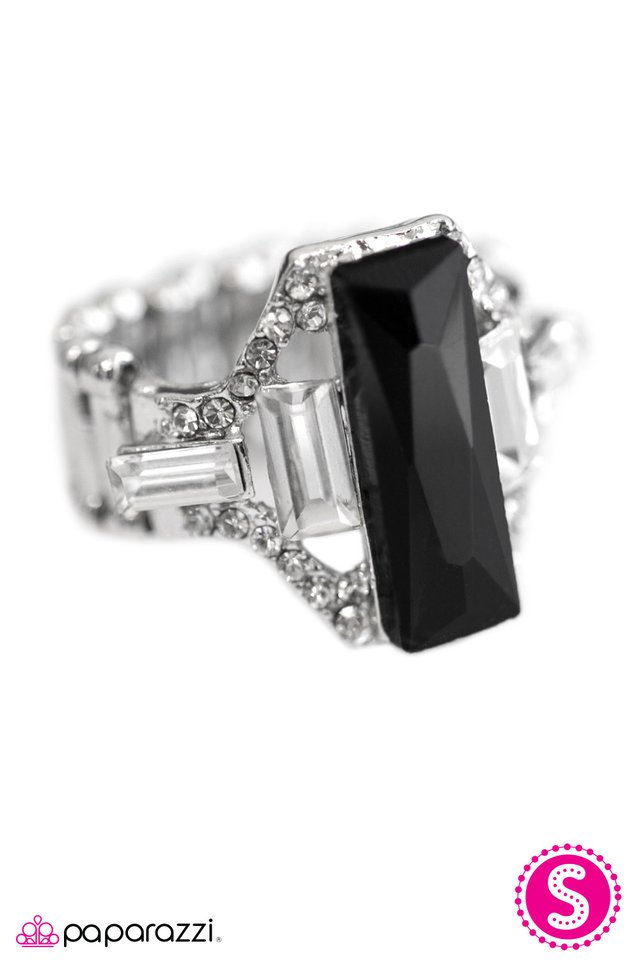 Paparazzi ♥ The Cadillac - Black ♥ Ring