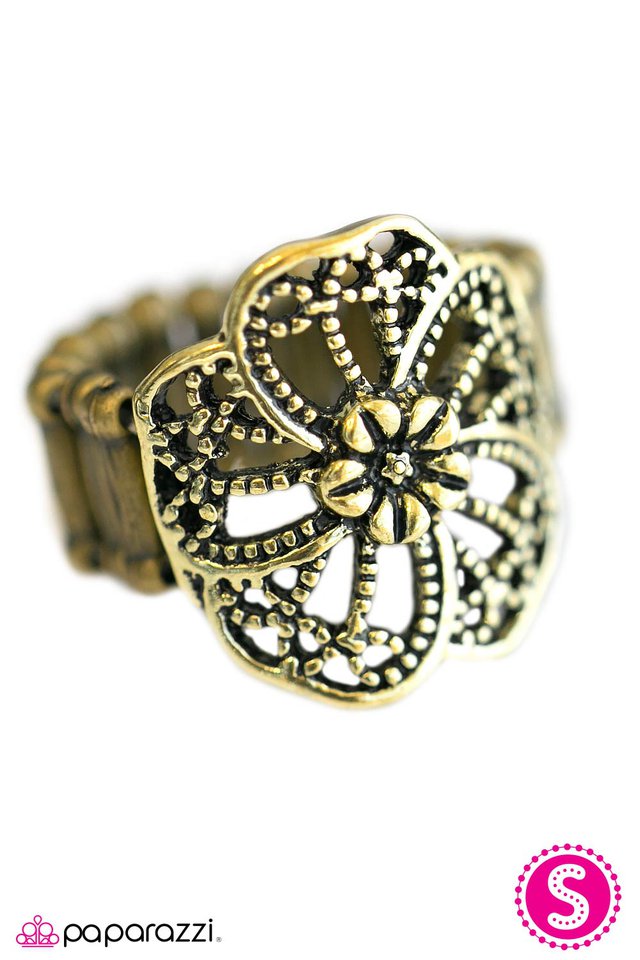 Paparazzi ♥ Poetically Posy - Brass ♥ Ring
