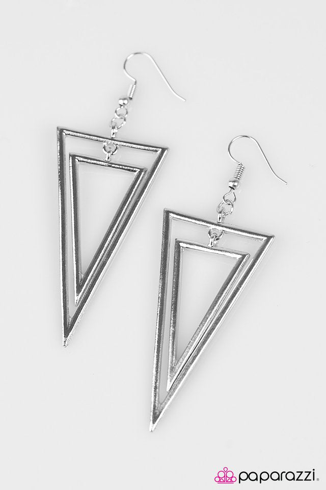 Paparazzi ♥ Look Sharp! - Silver ♥ Earrings