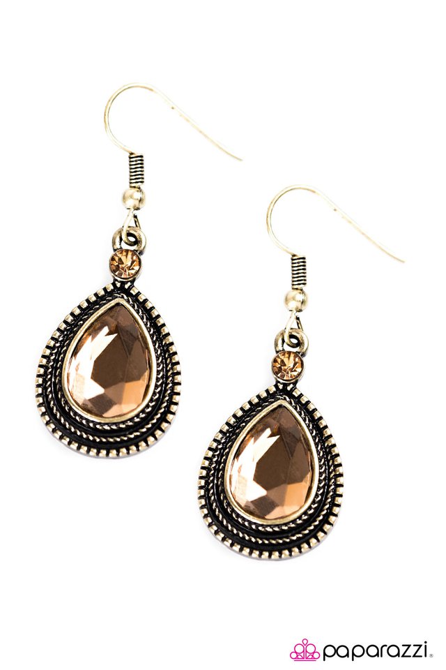 Paparazzi ♥ Mic Drop - Brass ♥ Earrings